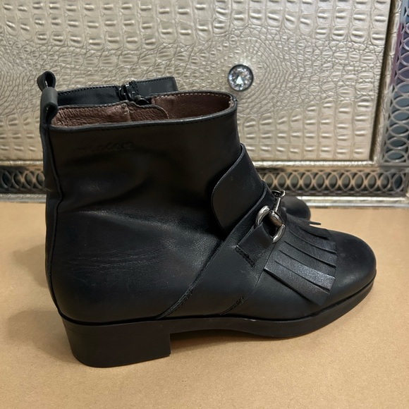 🌟HP🌟 Wonders Black Leather Ankle Boots with Fringe - Picture 3 of 10